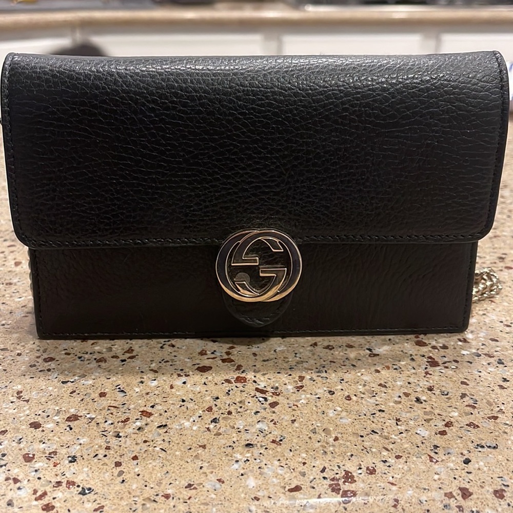 Gucci wallet on chain in black